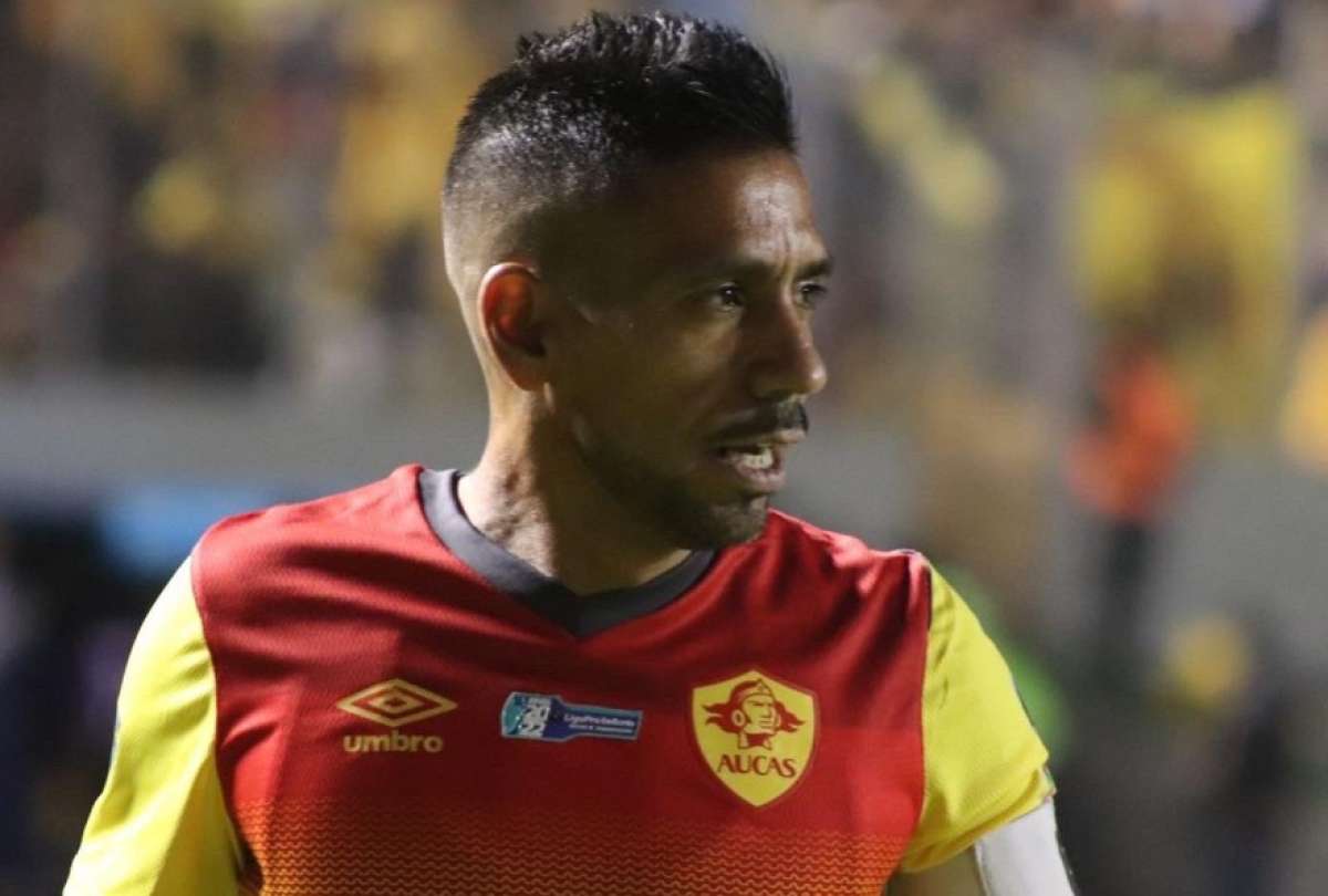Aucas se despide de V&iacute;ctor Figueroa