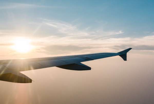 Latam Per&uacute; y Copa Airlines suspenden vuelos hacia Venezuela