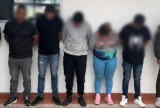 Un fallecido al caer un cami&oacute;n en un abismo de 30 metros