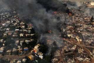 Chile: incendios forestales dejan al menos 112 personas fallecidas