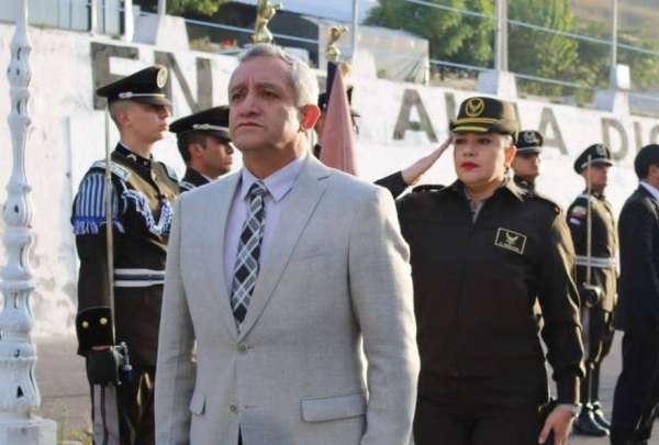 Ministro del Interior aclara que no est&aacute; de vacaciones