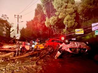 Autos afectados por aluvi&oacute;n en La Gasca tendr&aacute;n reparaci&oacute;n gratuita