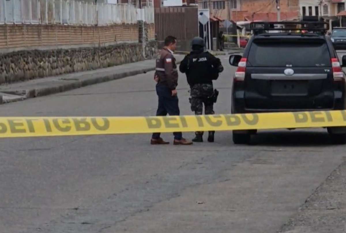 El guardia de seguridad de una guardería advirtió a la policía sobre la presencia de un paquete sospechoso en el lugar.
