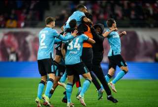 El Leverkusen gan&oacute; en el &uacute;ltimo minuto con gol de Piero Hincapi&eacute;