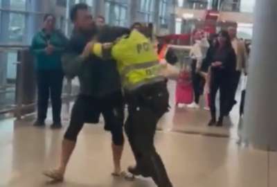 Colombia: Hombre golpe&oacute; a un polic&iacute;a en el aeropuerto El Dorado