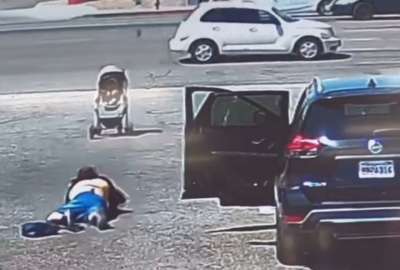 Salvan a un beb&eacute; de ser atropellado en una avenida