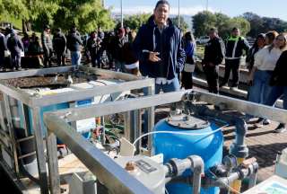 Quito: Gobierno instala las plantas potabilizadoras de agua para mitigar la crisis en el sur
