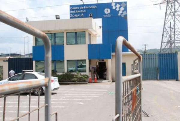 Evac&uacute;an a autoridades y visitantes por intento de amotinamiento en la Penitenciar&iacute;a del Litoral