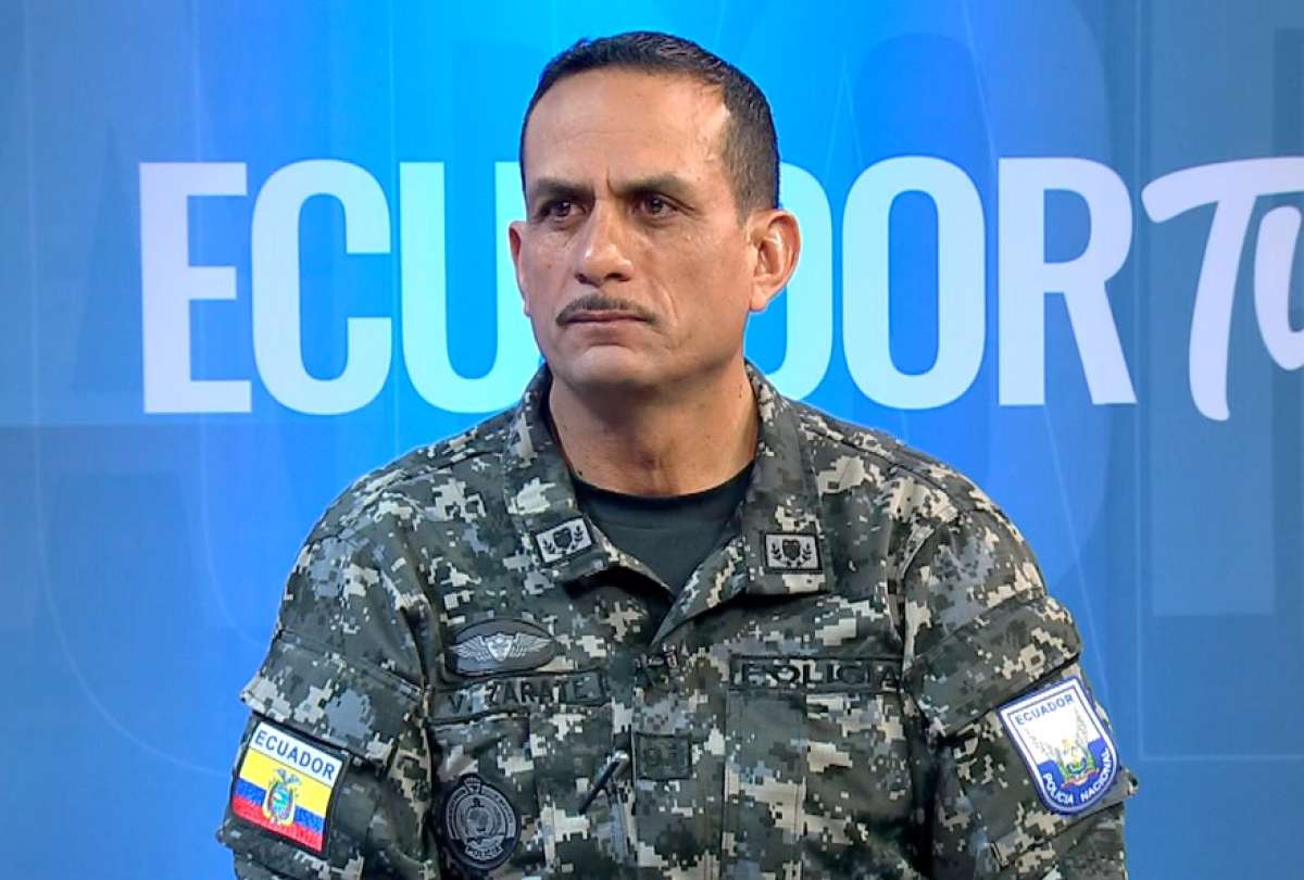  El comandante General de la Policía, Víctor Zárate, mencionó en entrevista con Ecuador TV cómo avanza la localización de alias Fito.