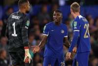 Mois&eacute;s Caicedo y el Chelsea fueron humillados en Anfield
