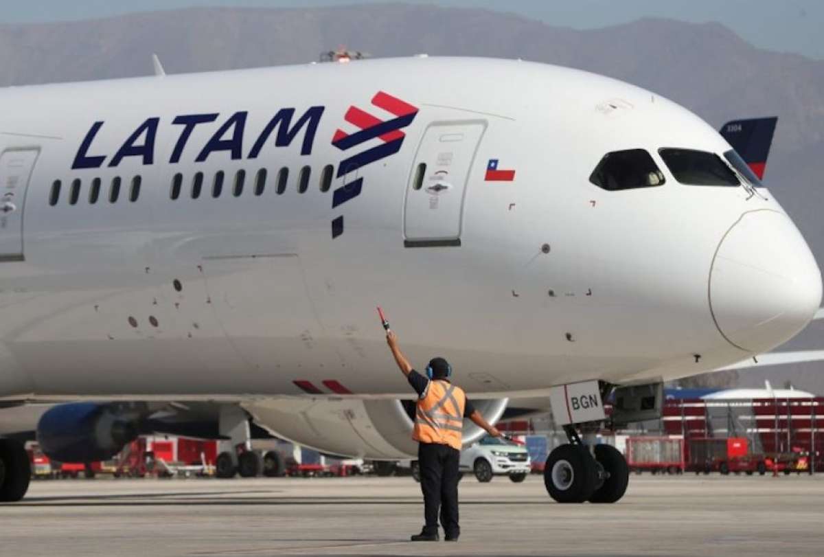 Avión aterrizó de emergencia por una falla técnica