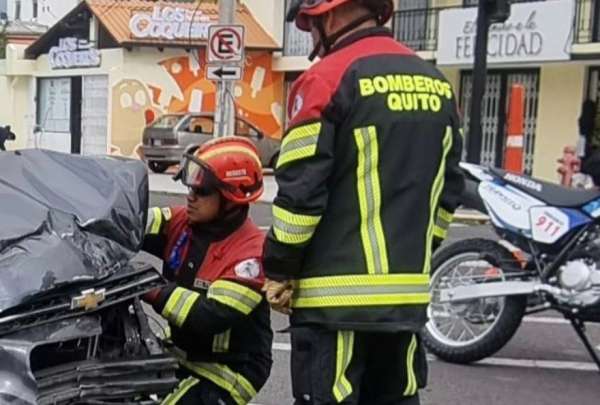 Accidente en Quito dej&oacute; cuatro heridos