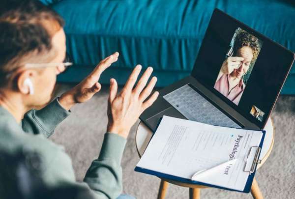 El avance de la tecnolog&iacute;a ha permitido que una terapia pase de ser presencial a ser virtual.