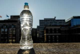 Agua y queso contaminados por bacterias