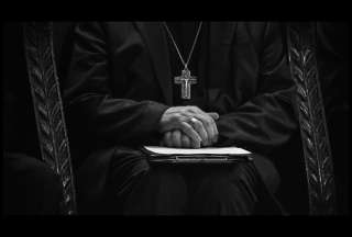 Fiscal&iacute;a de Ecuador investiga a sacerdote de Ol&oacute;n tras viralizaci&oacute;n de video con j&oacute;venes en un cuarto