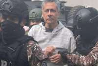 El Tribunal que tom&oacute; esta decisi&oacute;n est&aacute; conformado por las juezas M&oacute;nica Heredia, Liz Barrera y el juez Adri&aacute;n Rojas. Este organismo se&ntilde;al&oacute; que no es procedente conceder la libertad a Glas, porque tiene causas pendientes.