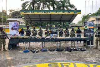 Orellana: Fuerzas Armadas decomisaron armas y municiones