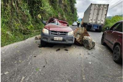 El paso est&aacute; habilitado en la v&iacute;a Al&oacute;ag-Santo Domingo.