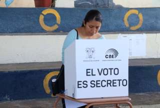 Corte Constitucional resuelve sobre prohibici&oacute;n de uso de celulares
