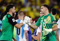 "Dibu" Martínez cuestiona el arbitraje tras perder con Ecuador