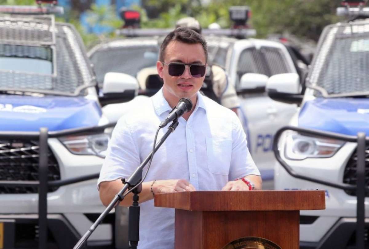 En entrevista radial, Daniel Noboa, presidente de Ecuador, se refirió a la dolarización, su viaje a EE. UU. y otros temas. 