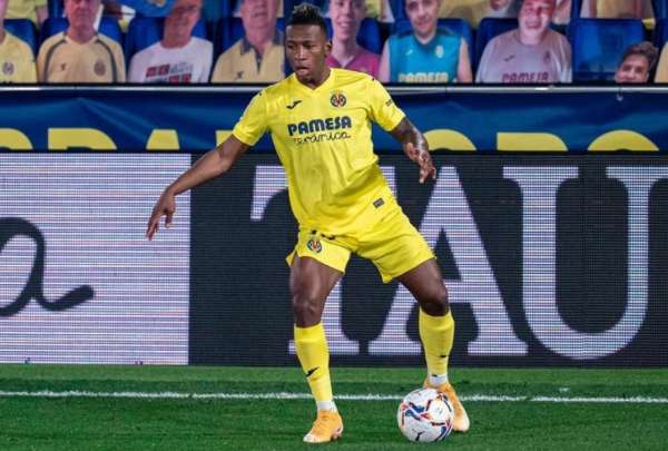 El lateral ecuatoriano fue una de las figuras del partido y marc&oacute; un espectacular gol de tiro libre en el empate 2-2 como visitante ante los 'citizens'. 