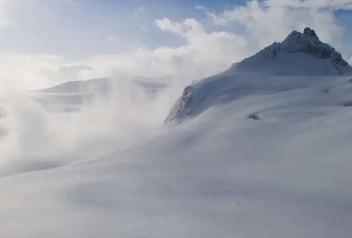 Desde 1975 se han perdido 9 billones de toneladas de hielo y el deshielo amenaza el suministro de agua, eleva el nivel del mar y afecta a millones de personas.