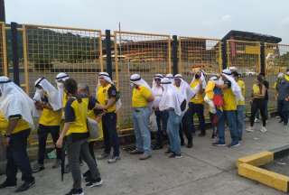 Hinchas de Ecuador se vistieron de &aacute;rabes en el estadio Monumental