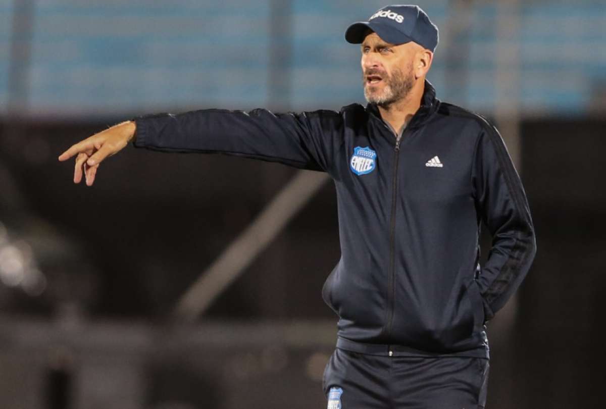 Miguel Rondelli negoci&oacute; su salida de Emelec