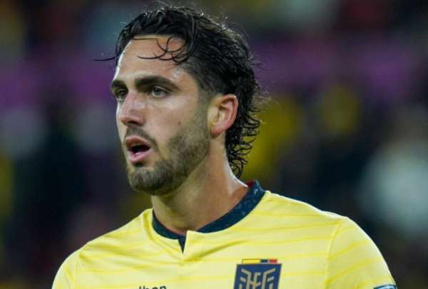 Leonardo Campana viaj&oacute; a Quito para entrenar en la Casa de la Selecci&oacute;n