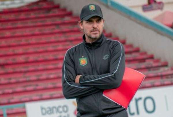 Andr&eacute;s Carevic se fue del Deportivo Cuenca. Ya tiene reemplazo