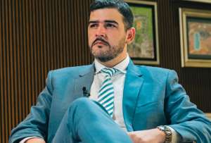 Pol&eacute;mica en Concejo de Guayaquil tras inasistencia de Aquiles &Aacute;lvarez