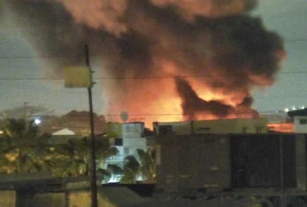  La empresa Segura EP del Municipio de Guayaquil inform&oacute; de un incendio en la avenida Francisco de Orellana. Bomberos atienden la alerta.