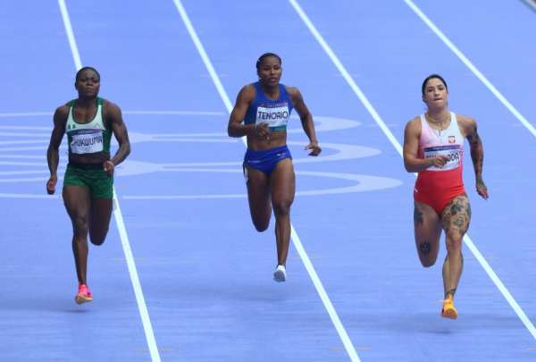 &Aacute;ngela Tenorio no logr&oacute; pasar al siguiente nivel en los 100 metros planos.