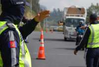 Los lunes no pueden circular placas terminadas en 1 y 2.