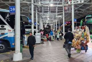 Estado de excepci&oacute;n: Horarios en terminales y estacionamientos en Quito
