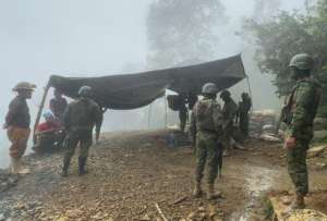Ej&eacute;rcito ejecuta explosi&oacute;n controlada y destruye materiales peligrosos en operativo en el sector Divino Ni&ntilde;o.
