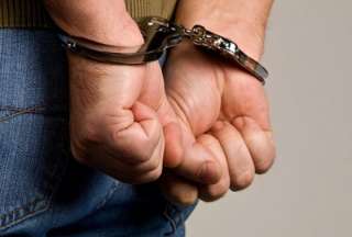 Capturan a cuatro polic&iacute;as implicados en presunta concusi&oacute;n en Machala