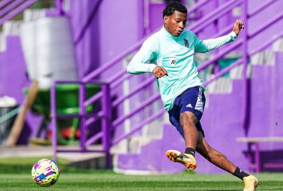 Gonzalo Plata ingres&oacute; al minuto 64 en la derrota ante el C&aacute;diz