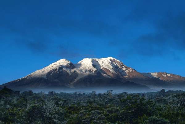 Desde el 16 de diciembre de 2024, el ascenso al nevado Cayambe ser&aacute; &uacute;nicamente bajo autorizaci&oacute;n.