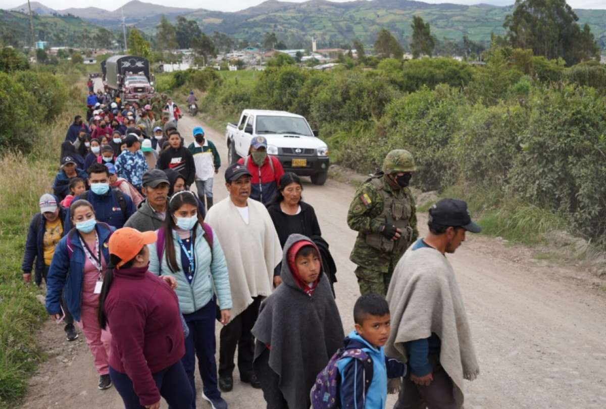 En el simulacro participaron pobladores de la zona norte de Carchi.