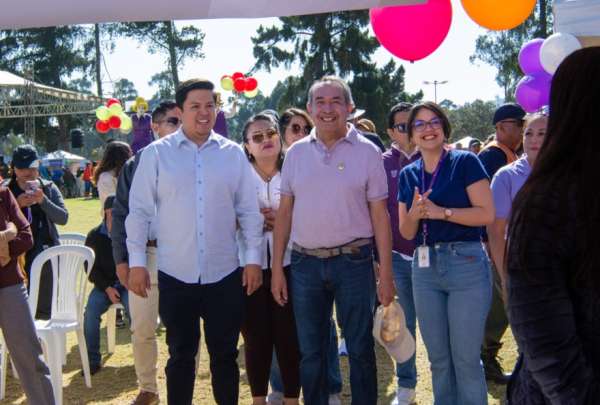 El Ministerio de Salud P&uacute;blica organiz&oacute; un evento con m&uacute;sica, arte y actividades educativas para promover la salud oral y otros temas de bienestar en la comunidad.