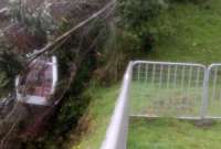 En el Teleférico se registró la caída de un árbol.