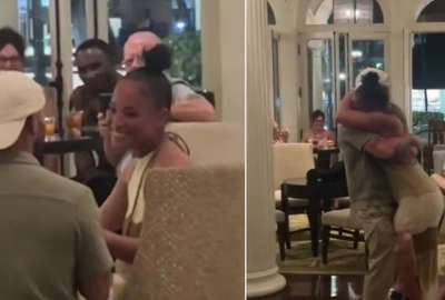 Viral: pareja finge comprometerse a cambio de unos tragos