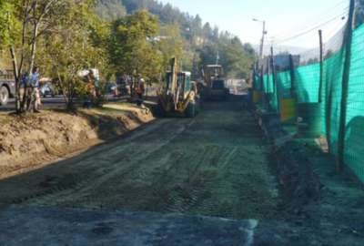 Un tramo de la v&iacute;a Sim&oacute;n Bol&iacute;var est&aacute; cerrado por trabajos sobre el asfalto