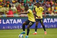 Moisés Caicedo es uno de los jugadores que más se acerca a los hinchas