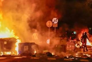 Francia: M&aacute;s de 800 detenidos y casi 250 polic&iacute;as heridos por fuertes disturbios