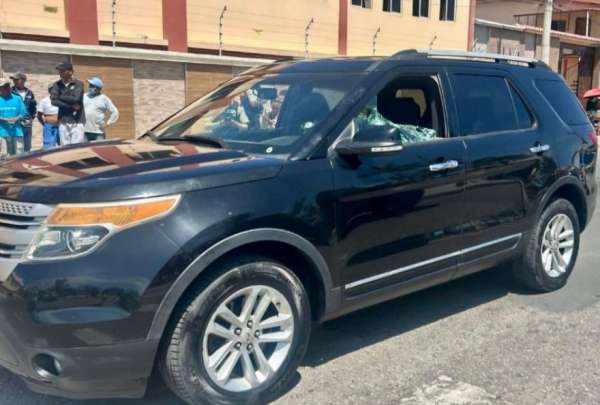 El veh&iacute;culo donde se movilizaba la jueza recibi&oacute; varios impactos de bala.