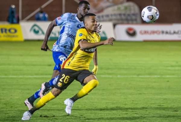 Byron Castillo no podr&aacute; jugar los partidos amistosos con la Tricolor