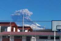 El Servicio Nacional de Gesti&oacute;n de Riesgos y Emergencias del Ecuador monitorea el evento.